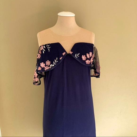 Party Dress - off the shoulders w/Sheer Straps Embroidered flowers  sz L - Picture 10 of 10
